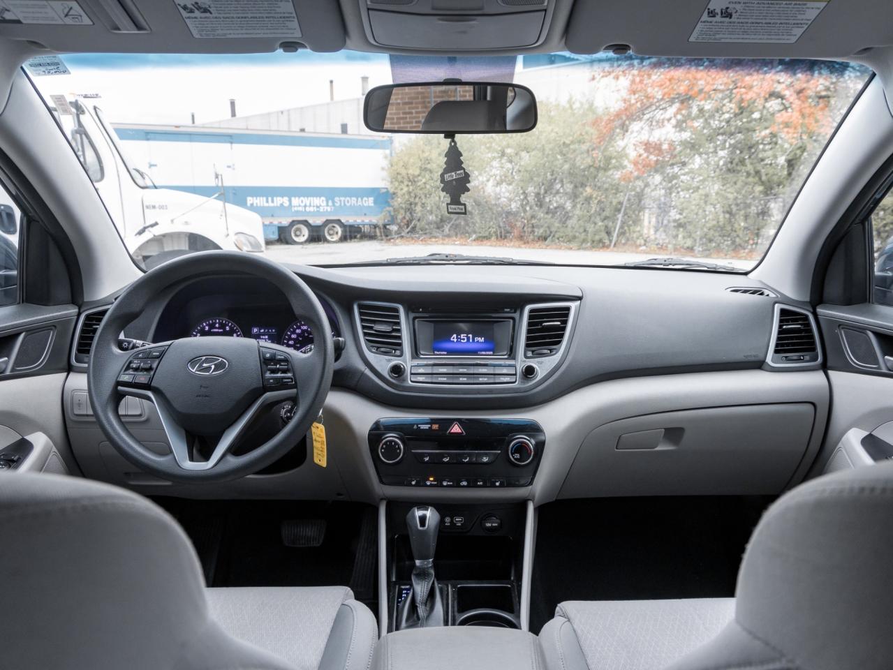 2017 Hyundai Tucson FWD 4DR 2.0L Photo