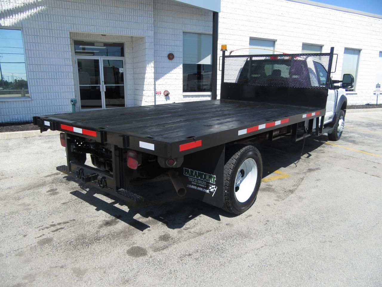 2023 Ford F-550 DIESEL 4X4 WITH 14 FT FLAT DECK/TOW PKG Photo2