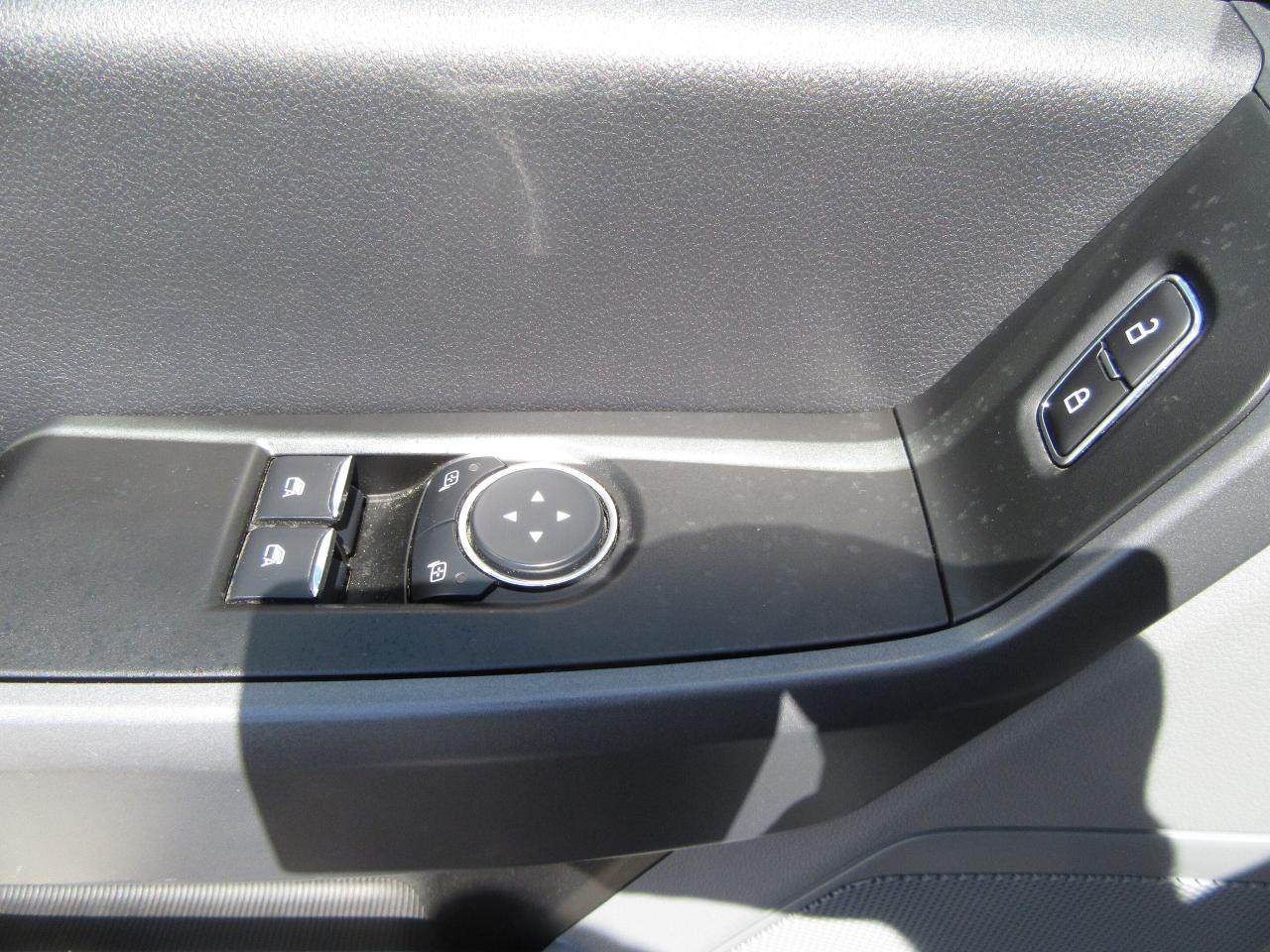 2023 Ford F-550 DIESEL 4X4 WITH 14 FT FLAT DECK/TOW PKG Photo