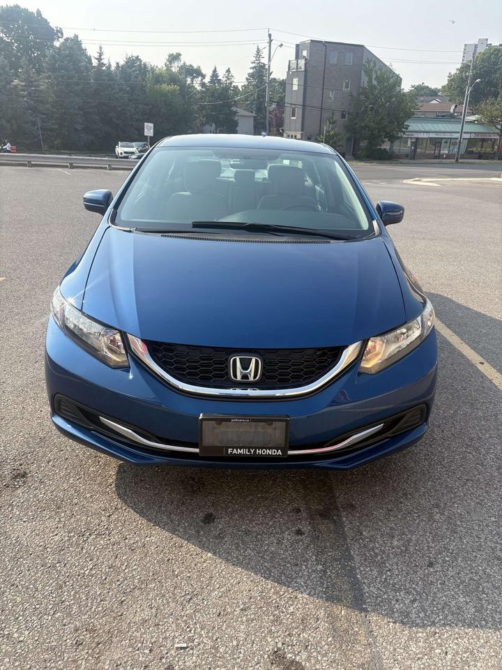 2015 Honda Civic 4dr Auto LX Photo5