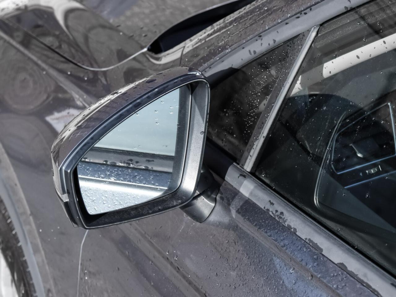 2018 Volkswagen Tiguan AWD - Dealer Serviced-Heated Seats-Rearview Camera Photo