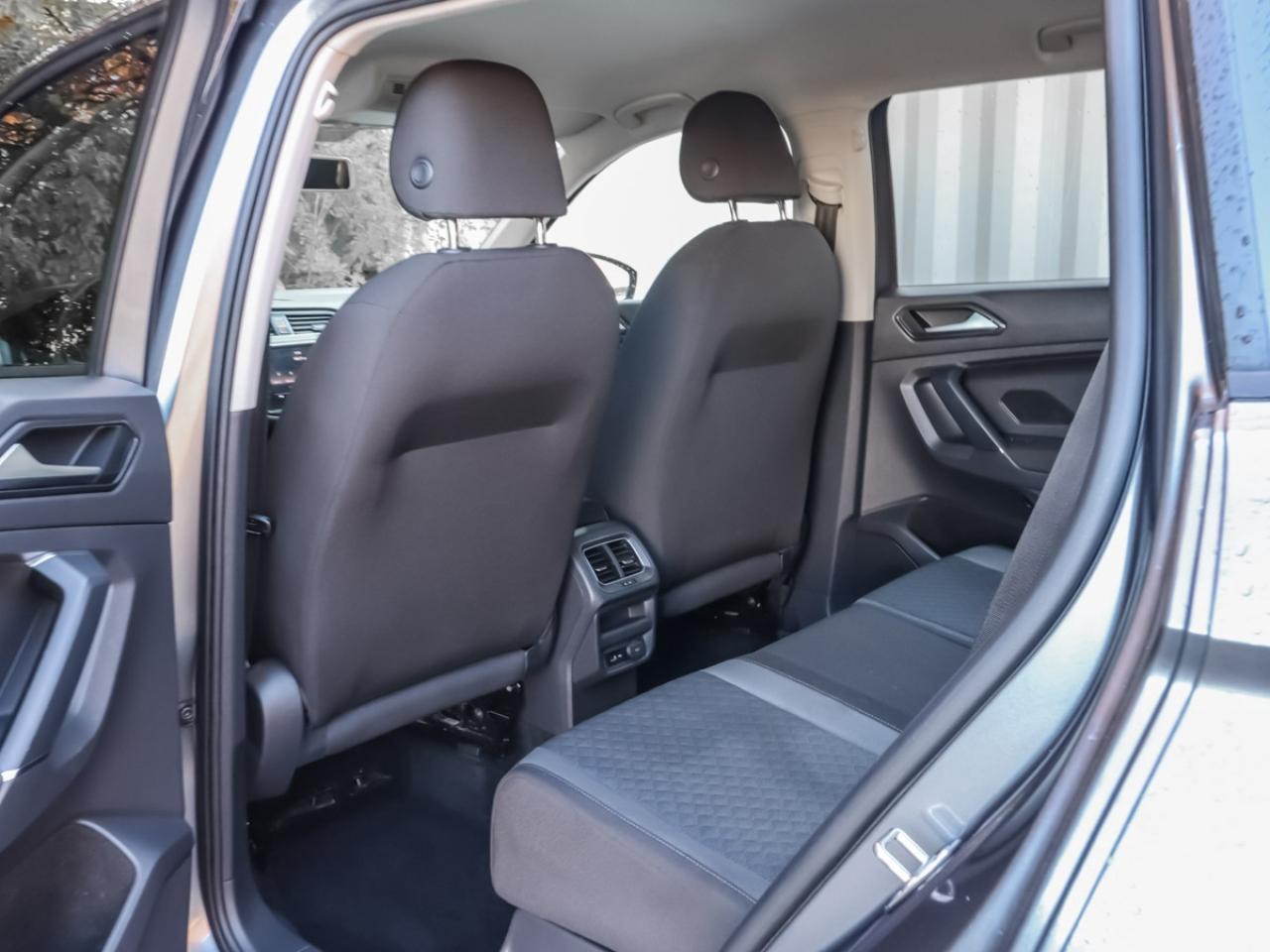 2018 Volkswagen Tiguan AWD - Dealer Serviced-Heated Seats-Rearview Camera Photo