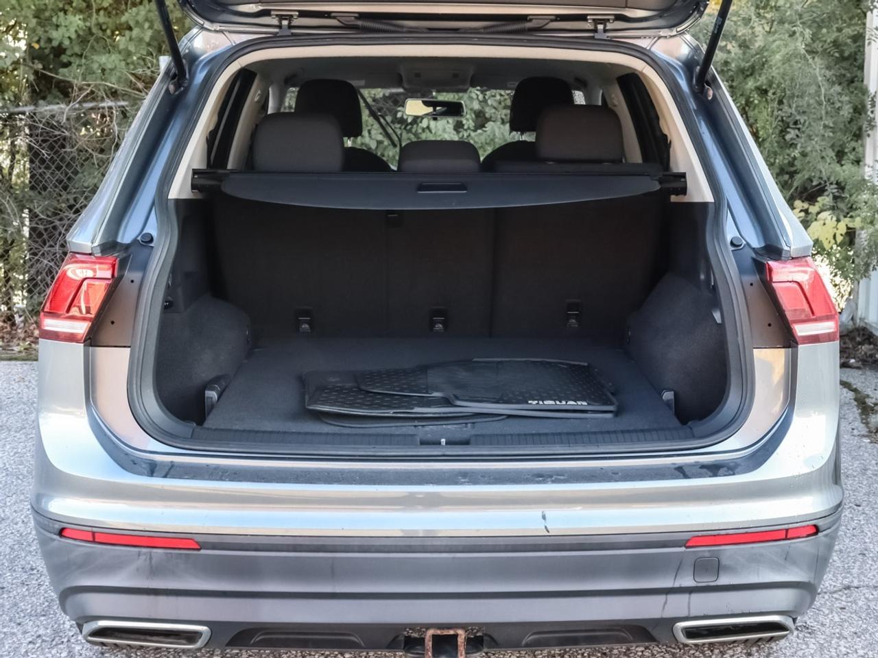 2018 Volkswagen Tiguan AWD - Dealer Serviced-Heated Seats-Rearview Camera Photo