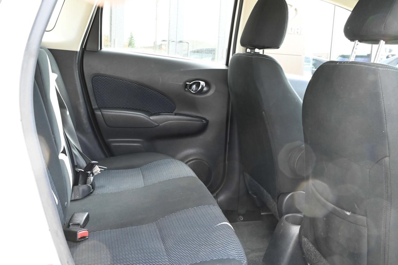 2019 Nissan Versa Note SV Pkg/ Power Options/ Keyless Entry/ Alloy wheels Photo