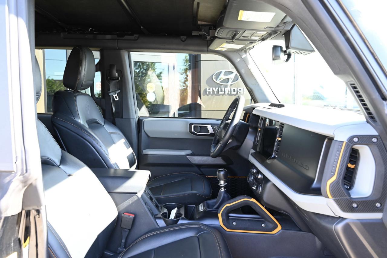 2022 Ford Bronco Badlands RARE 6 SPEED MANUAL Photo