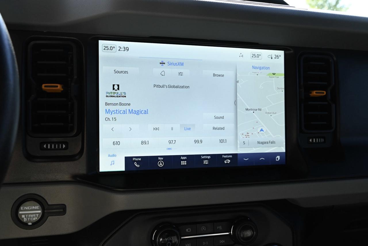 2022 Ford Bronco Badlands RARE 6 SPEED MANUAL Photo