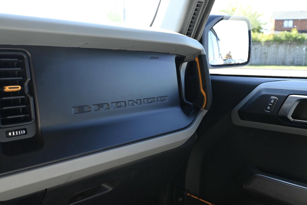 2022 Ford Bronco Badlands RARE 6 SPEED MANUAL Photo