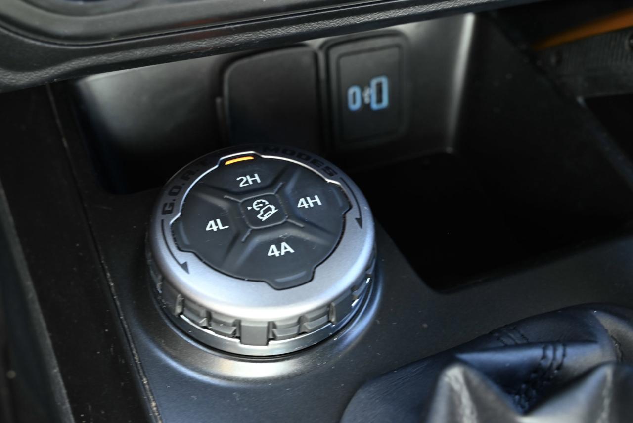 2022 Ford Bronco Badlands RARE 6 SPEED MANUAL Photo