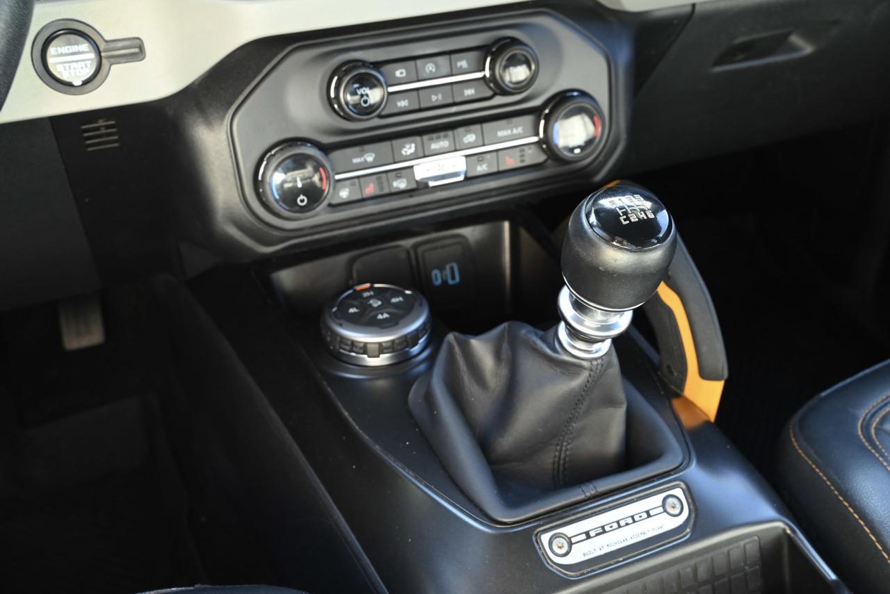 2022 Ford Bronco Badlands RARE 6 SPEED MANUAL Photo