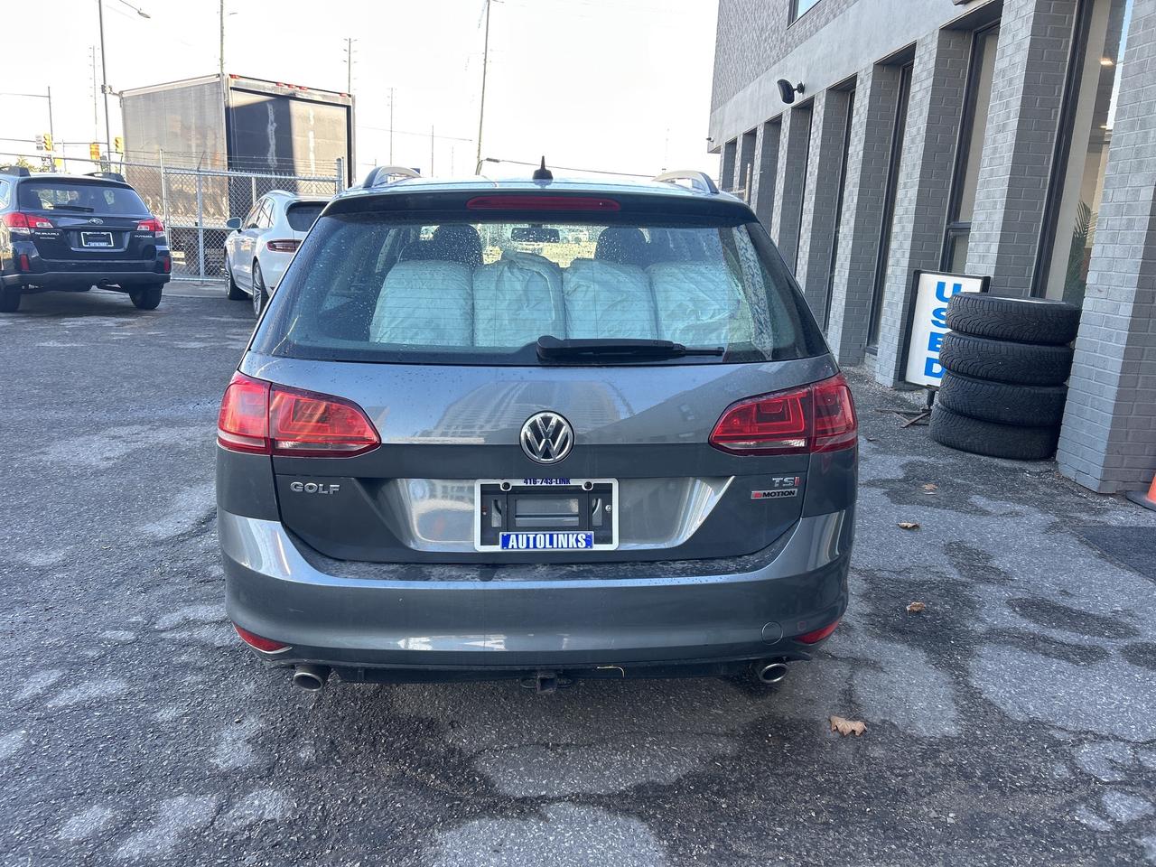 2017 Volkswagen Golf SportWagen 4dr DSG 1.8 TSI Comfortline 4MOTION   Pano Sunroof Photo3