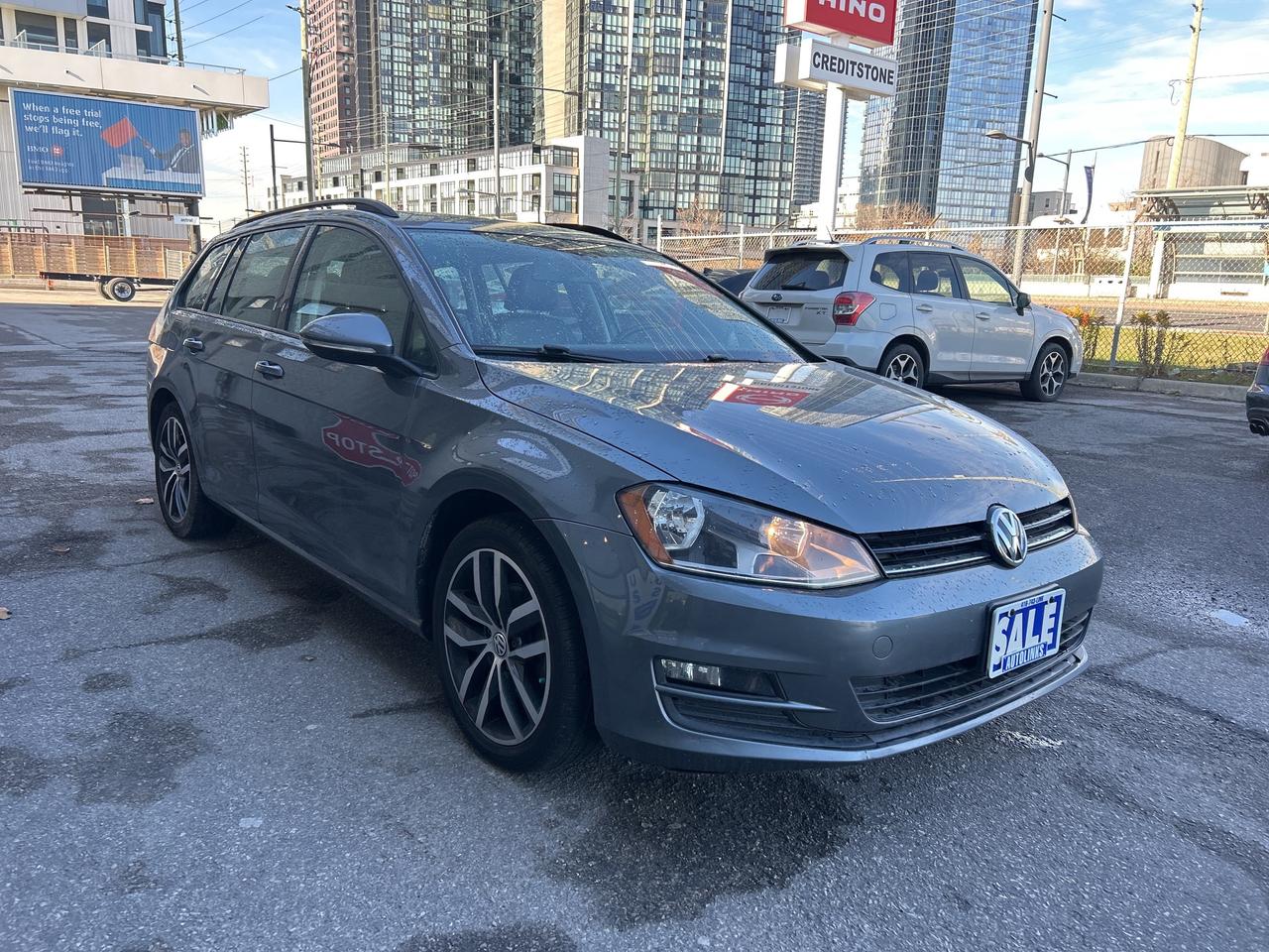 2017 Volkswagen Golf SportWagen 4dr DSG 1.8 TSI Comfortline 4MOTION   Pano Sunroof Photo