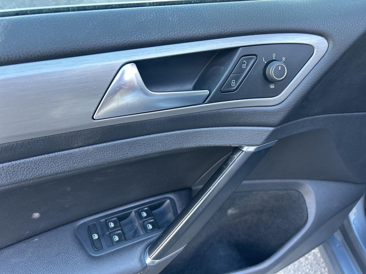 2017 Volkswagen Golf SportWagen 4dr DSG 1.8 TSI Comfortline 4MOTION   Pano Sunroof Photo