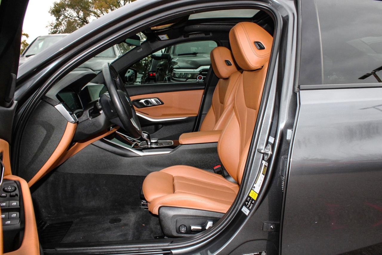 2022 BMW 3 Series 330i xDrive  BkpCam HtdSeats Gps Photo