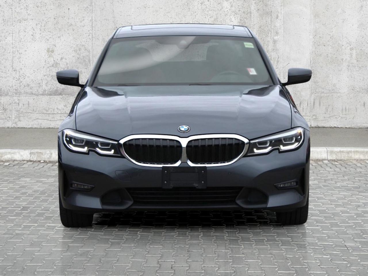 2022 BMW 3 Series 330i xDrive  BkpCam HtdSeats Gps Photo