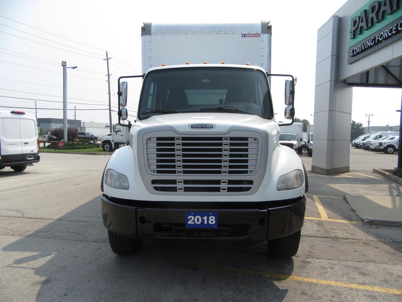 2018 Freightliner M2 - 112 28 FT TANDEM AXLE HIGH & WIDE BOX / RAILGATE LIFT Photo