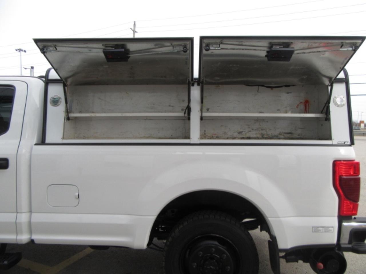 2020 Ford F-350 CREW CAB 4X4 HI-RAIL PACKAGE 8FT BOX Photo