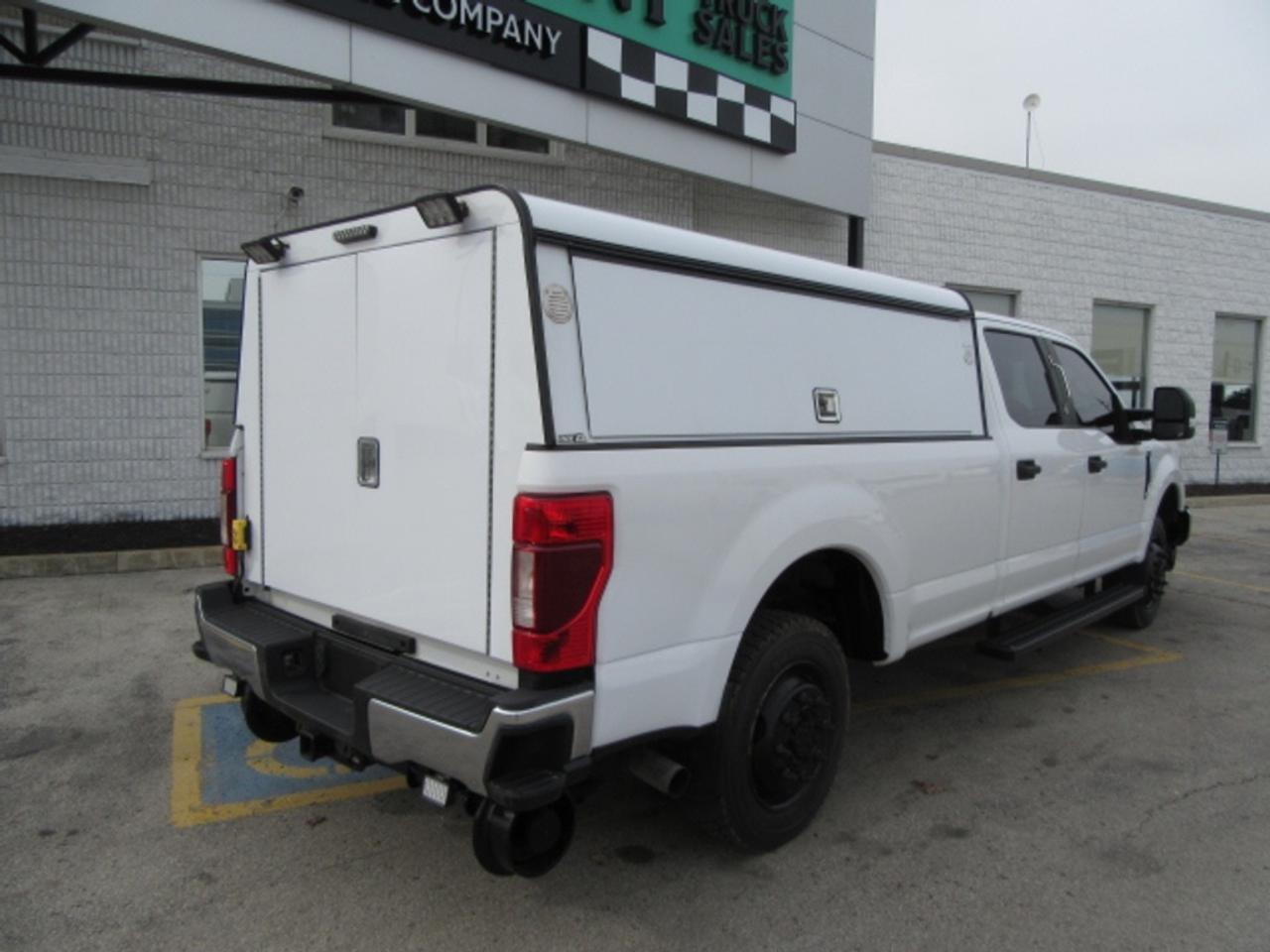 2020 Ford F-350 CREW CAB 4X4 HI-RAIL PACKAGE 8FT BOX Photo