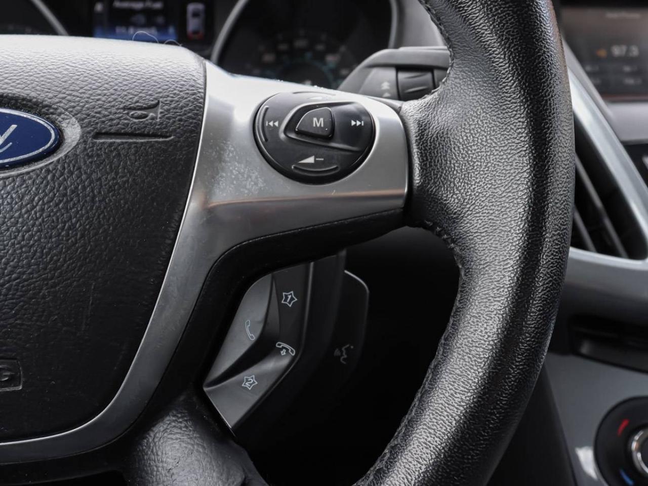 2012 Ford Focus HB Titanium Photo