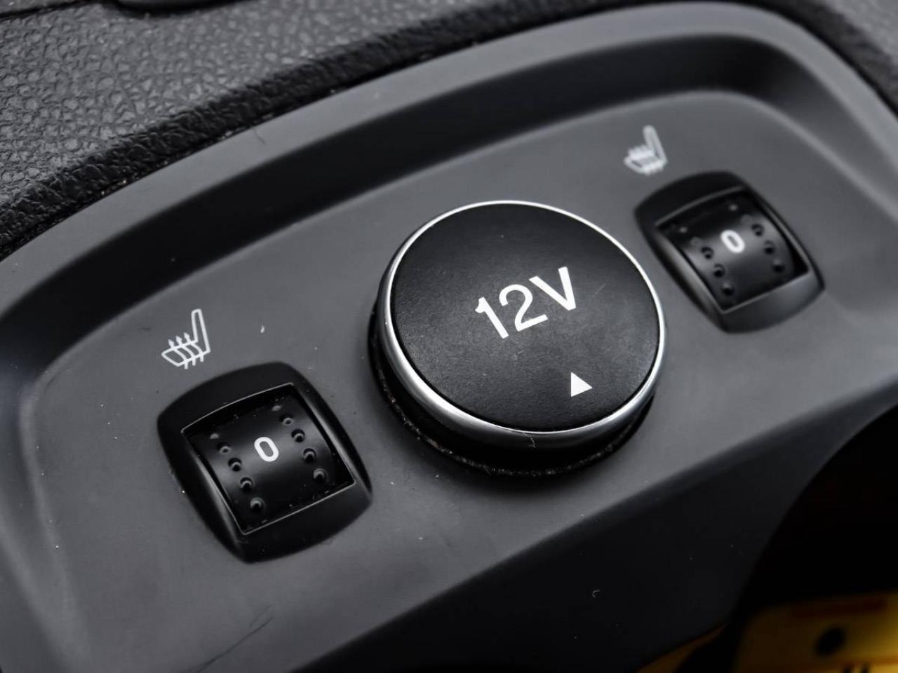 2012 Ford Focus HB Titanium Photo