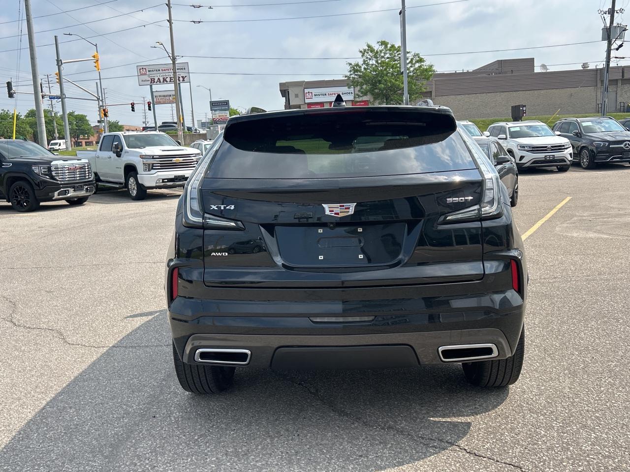 2024 Cadillac XT4 AWD 4dr Sport Photo3