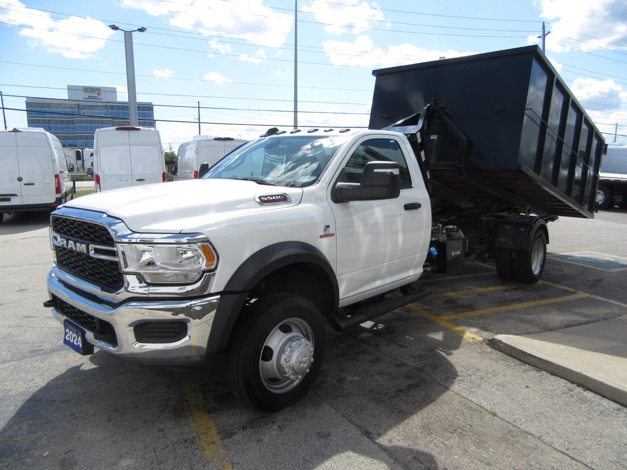 2024 RAM 5500 HD Chassis DIESEL REG CAB 4X4 WITH NEW STELLAR HOOK LIFT Photo