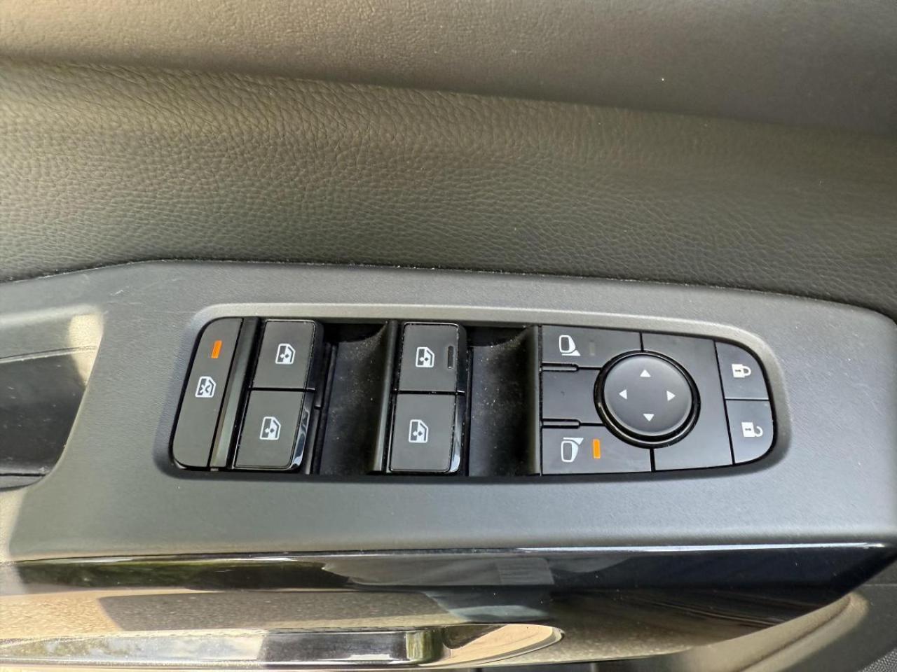 2023 Nissan Pathfinder S 4WD Photo