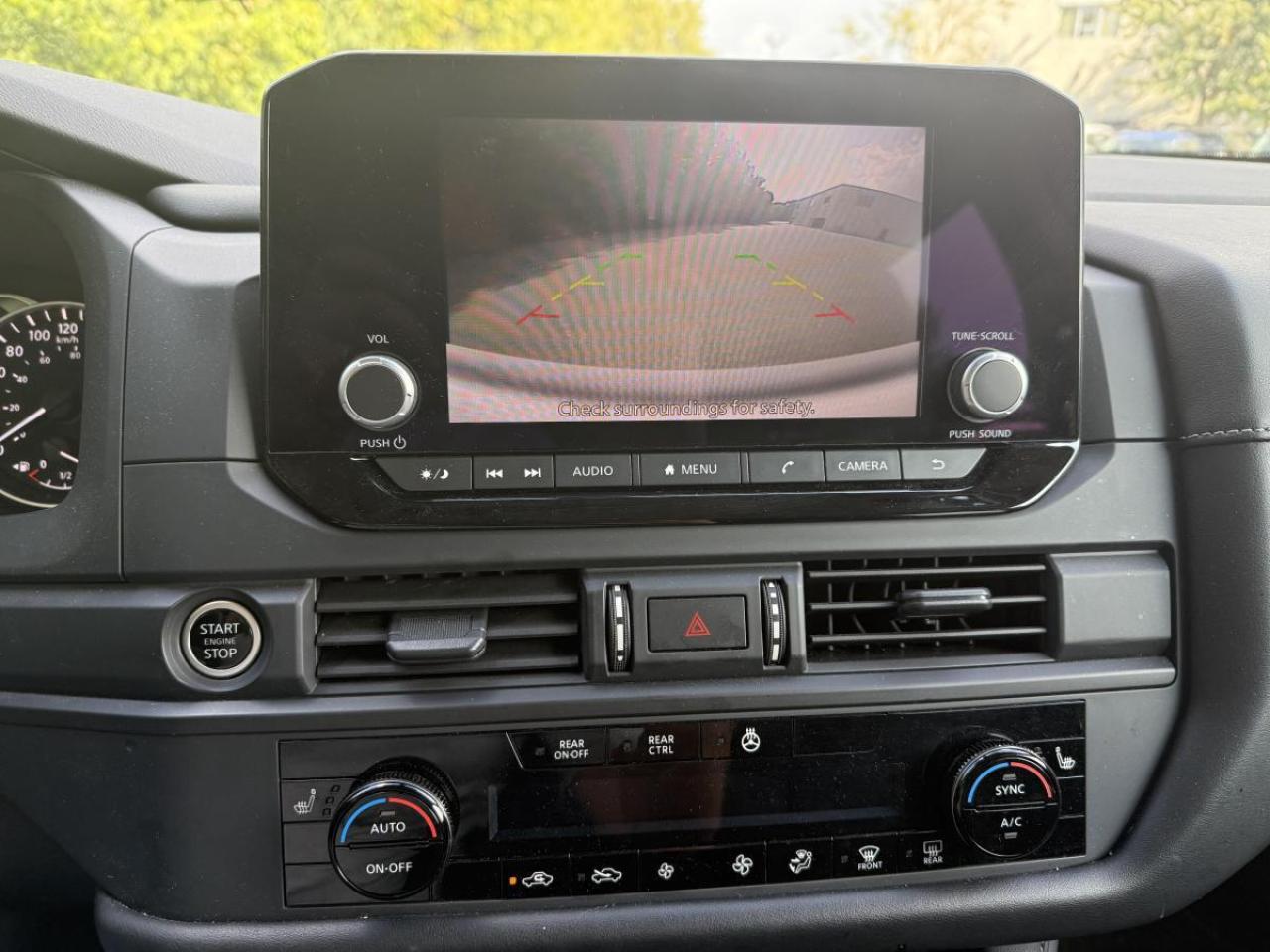 2023 Nissan Pathfinder S 4WD Photo