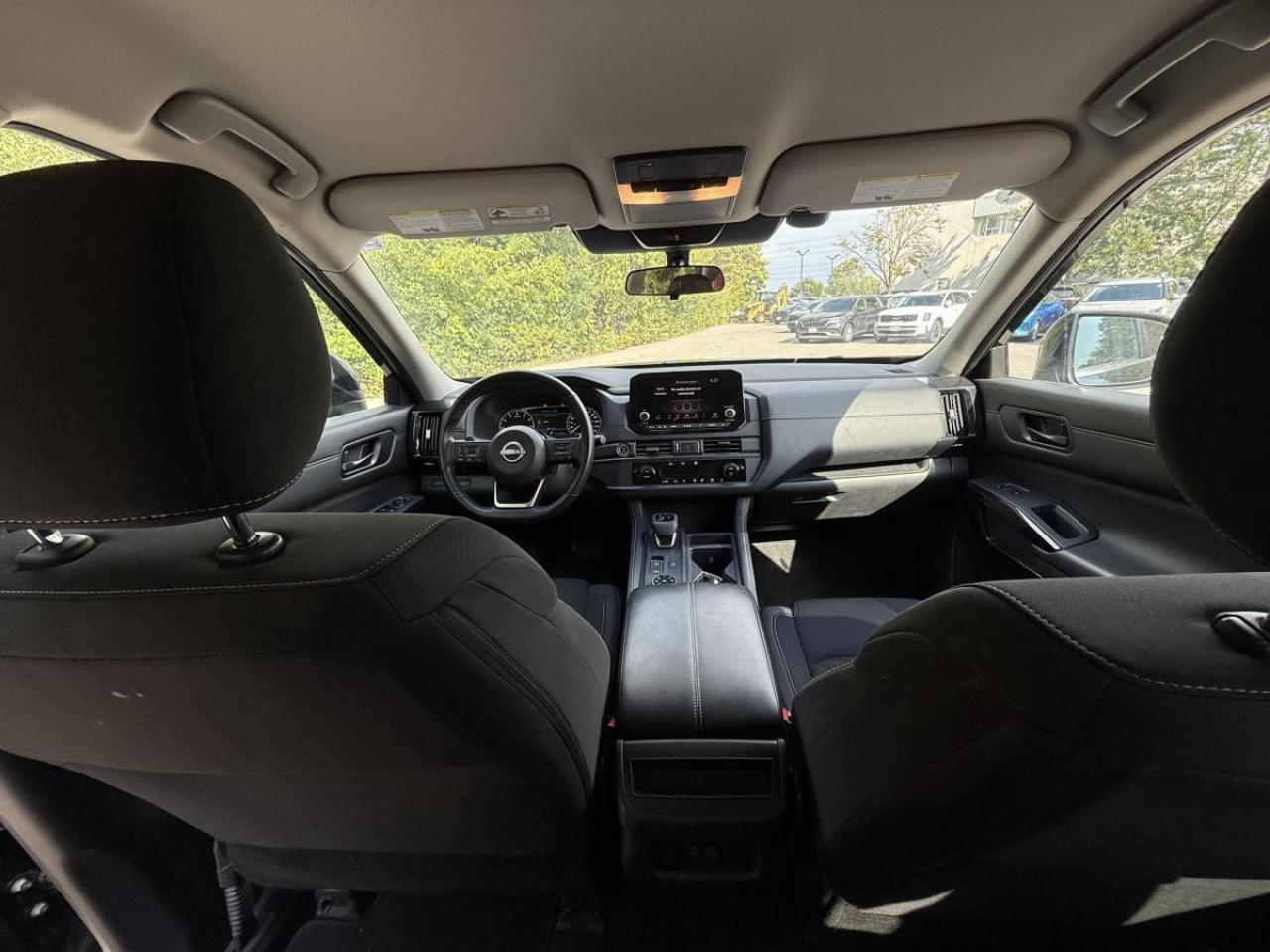 2023 Nissan Pathfinder S 4WD Photo