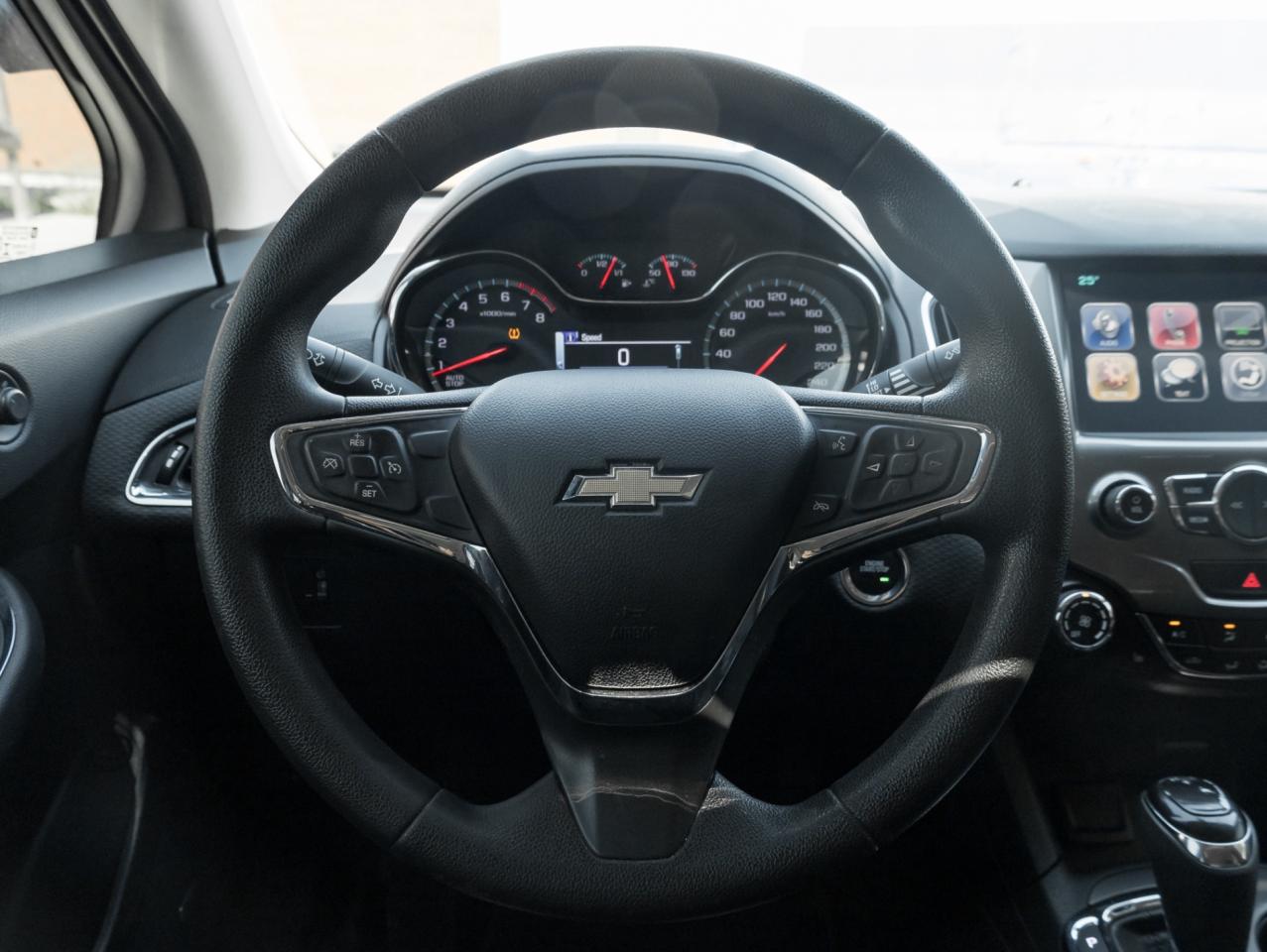 2017 Chevrolet Cruze 4dr Sdn Photo