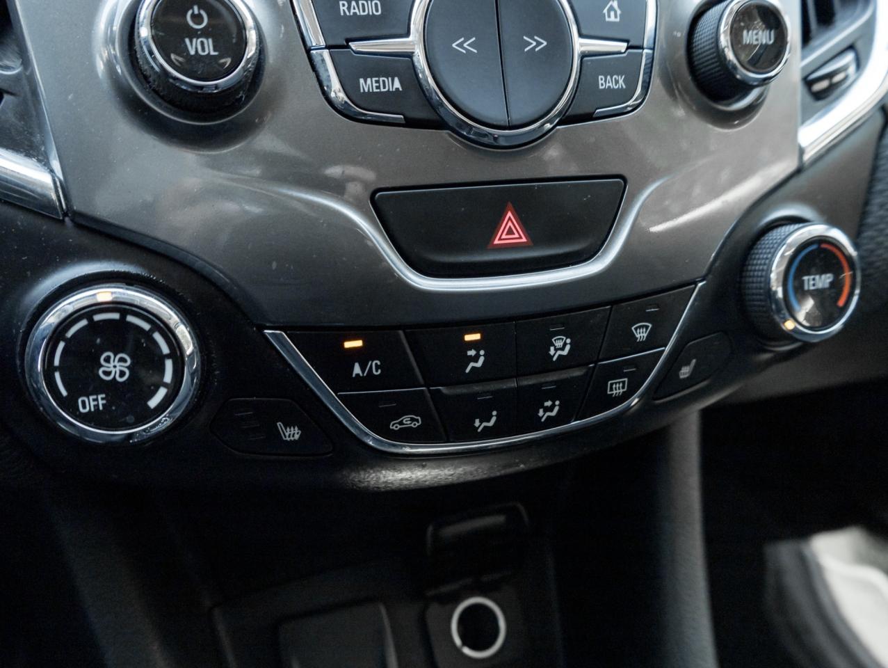 2017 Chevrolet Cruze 4dr Sdn Photo