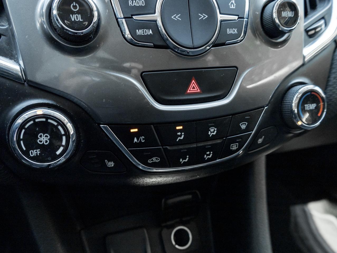 2017 Chevrolet Cruze 4dr Sdn Photo