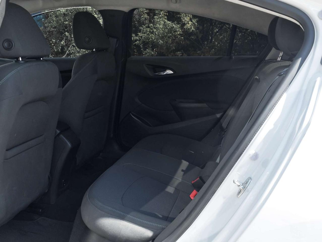 2017 Chevrolet Cruze 4dr Sdn Photo