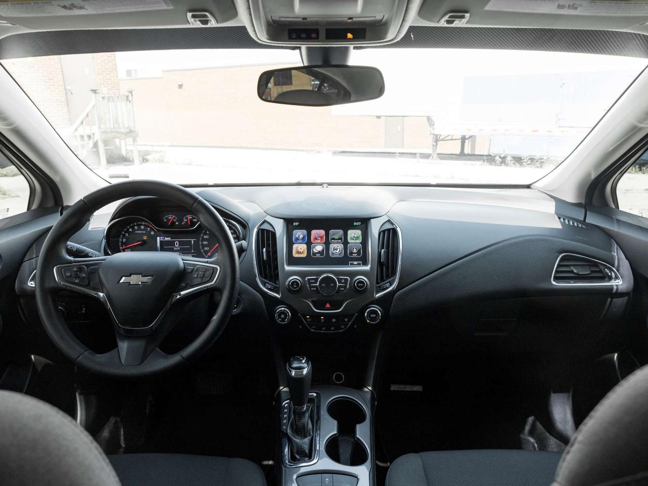 2017 Chevrolet Cruze 4dr Sdn Photo