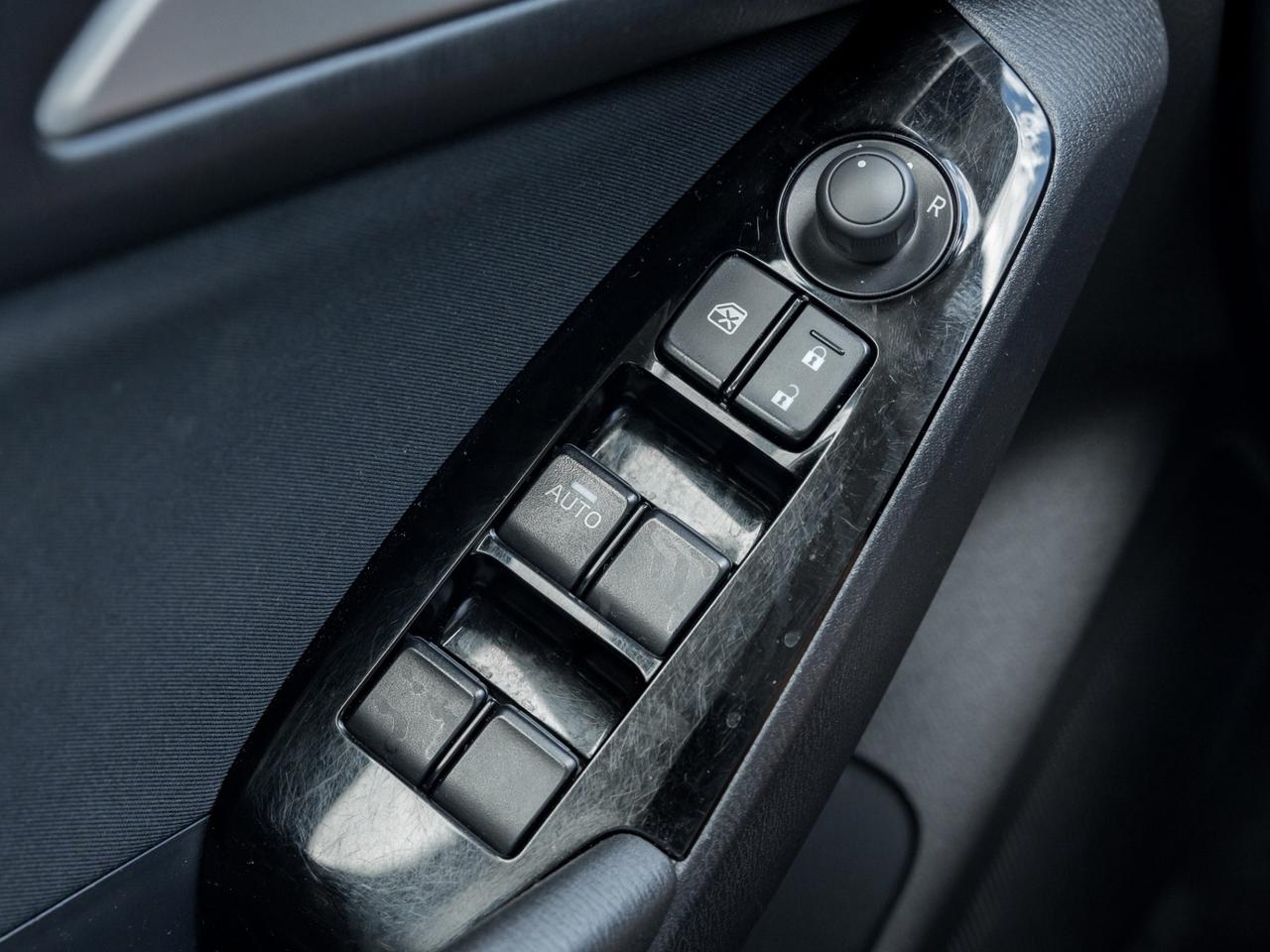 2018 Mazda Mazda3 Sport GS Hatchback -Heated Steering/Seats-Rear Cam-NO Ac Photo