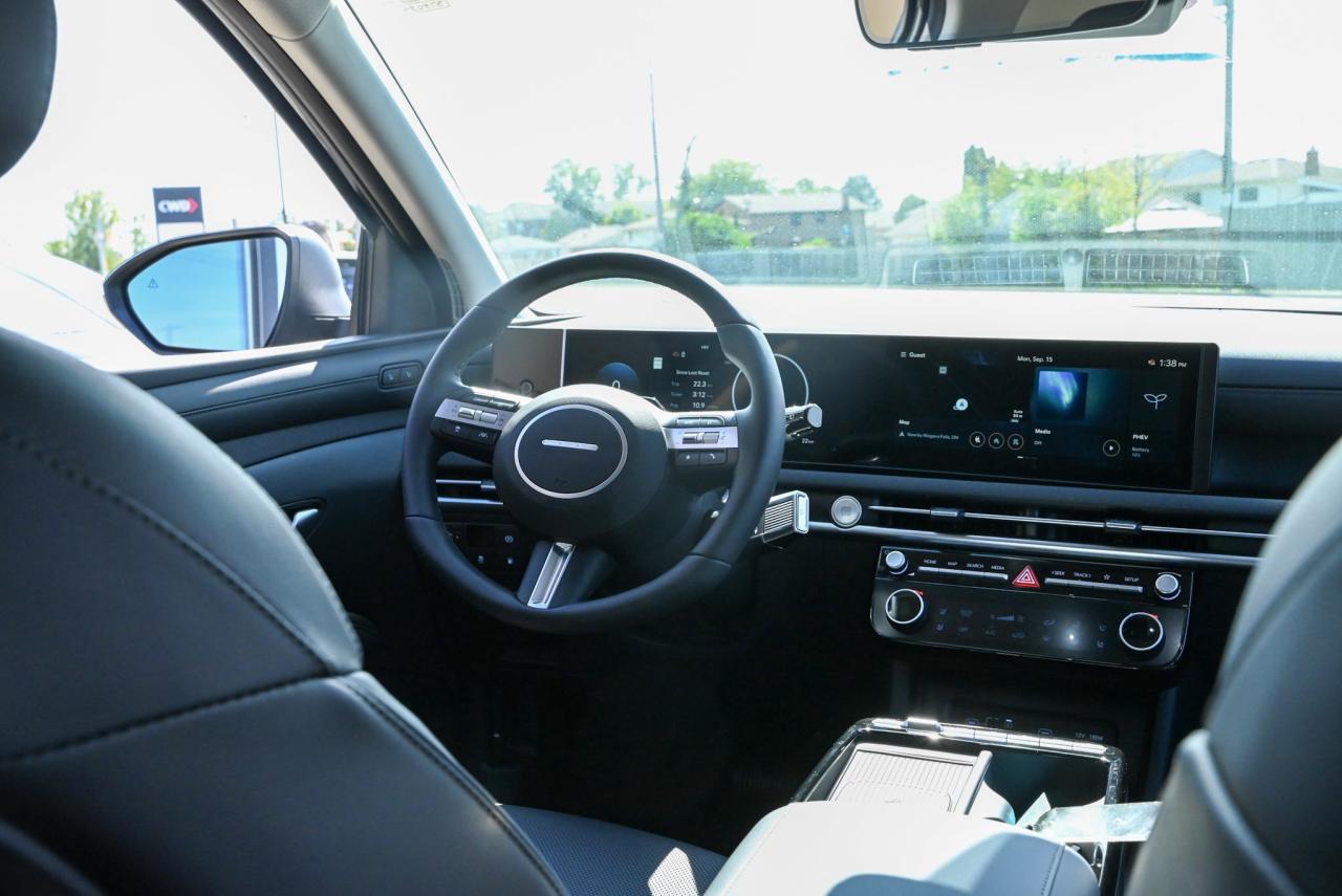 2024 Hyundai Tucson Plug-In Hybrid CPO rates starting from 3.99% oac/ ONE OWNER/ PANO Photo4