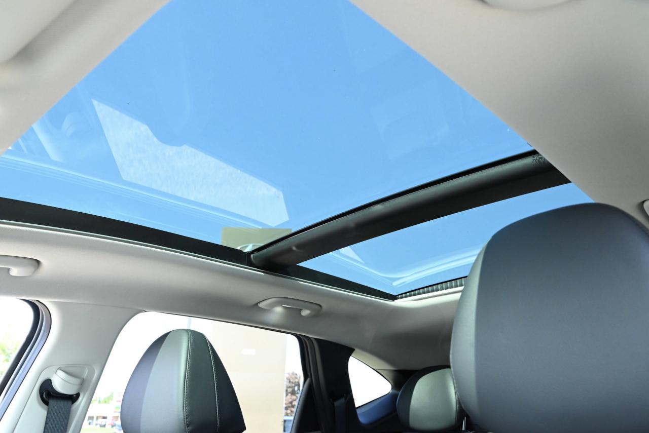 2024 Hyundai Tucson Plug-In Hybrid CPO rates starting from 3.99% oac/ ONE OWNER/ PANO Photo