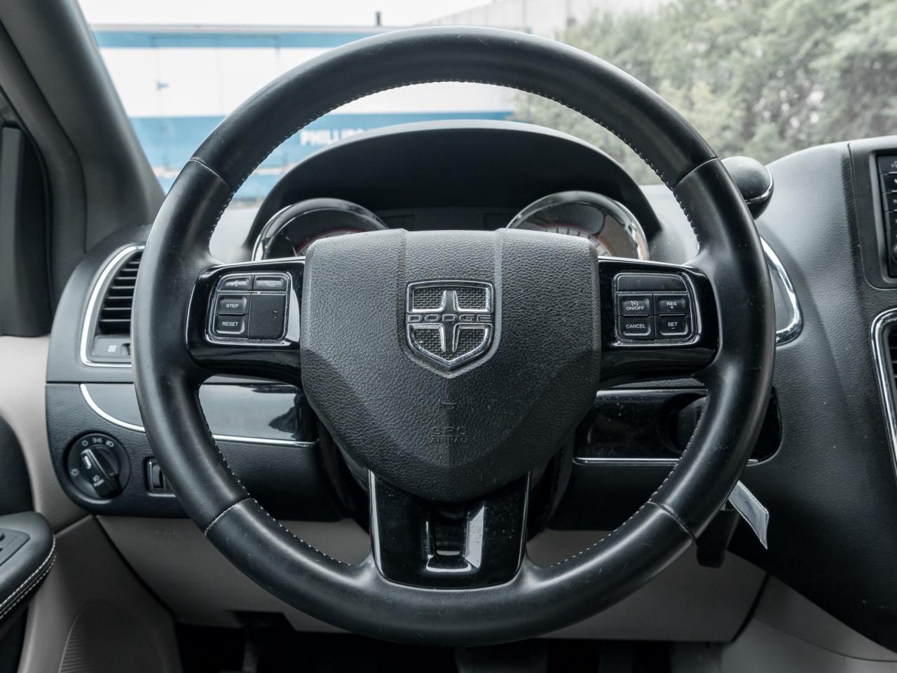 2016 Dodge Grand Caravan SXT Premium Plus Photo