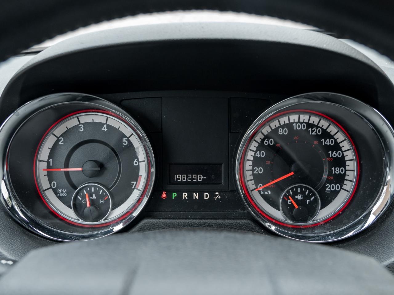 2016 Dodge Grand Caravan SXT Premium Plus Photo