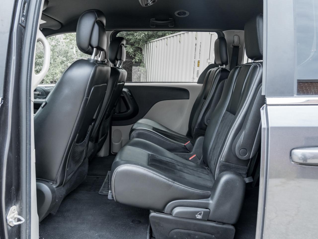 2016 Dodge Grand Caravan SXT Premium Plus Photo