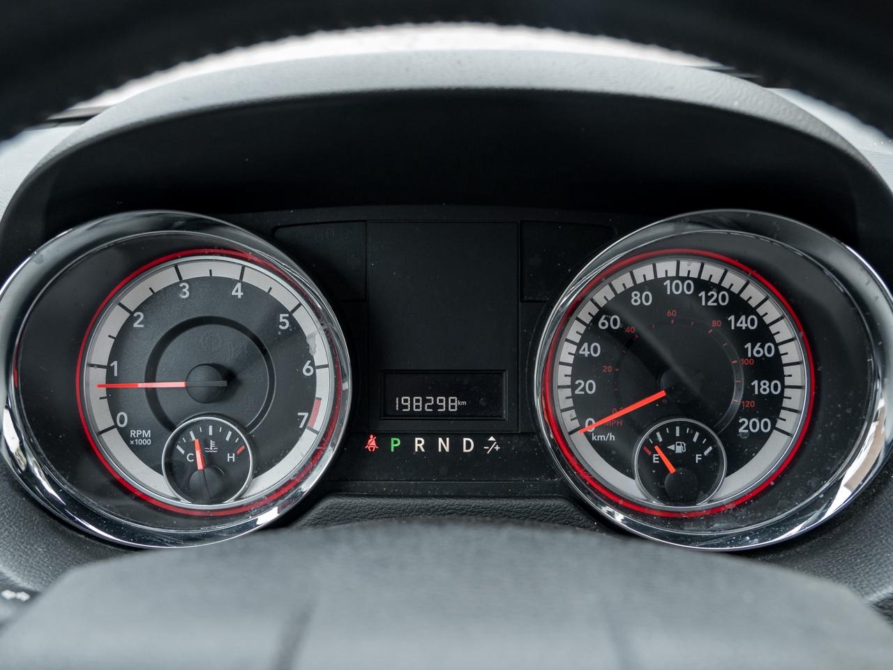 2016 Dodge Grand Caravan SXT Premium Plus Photo