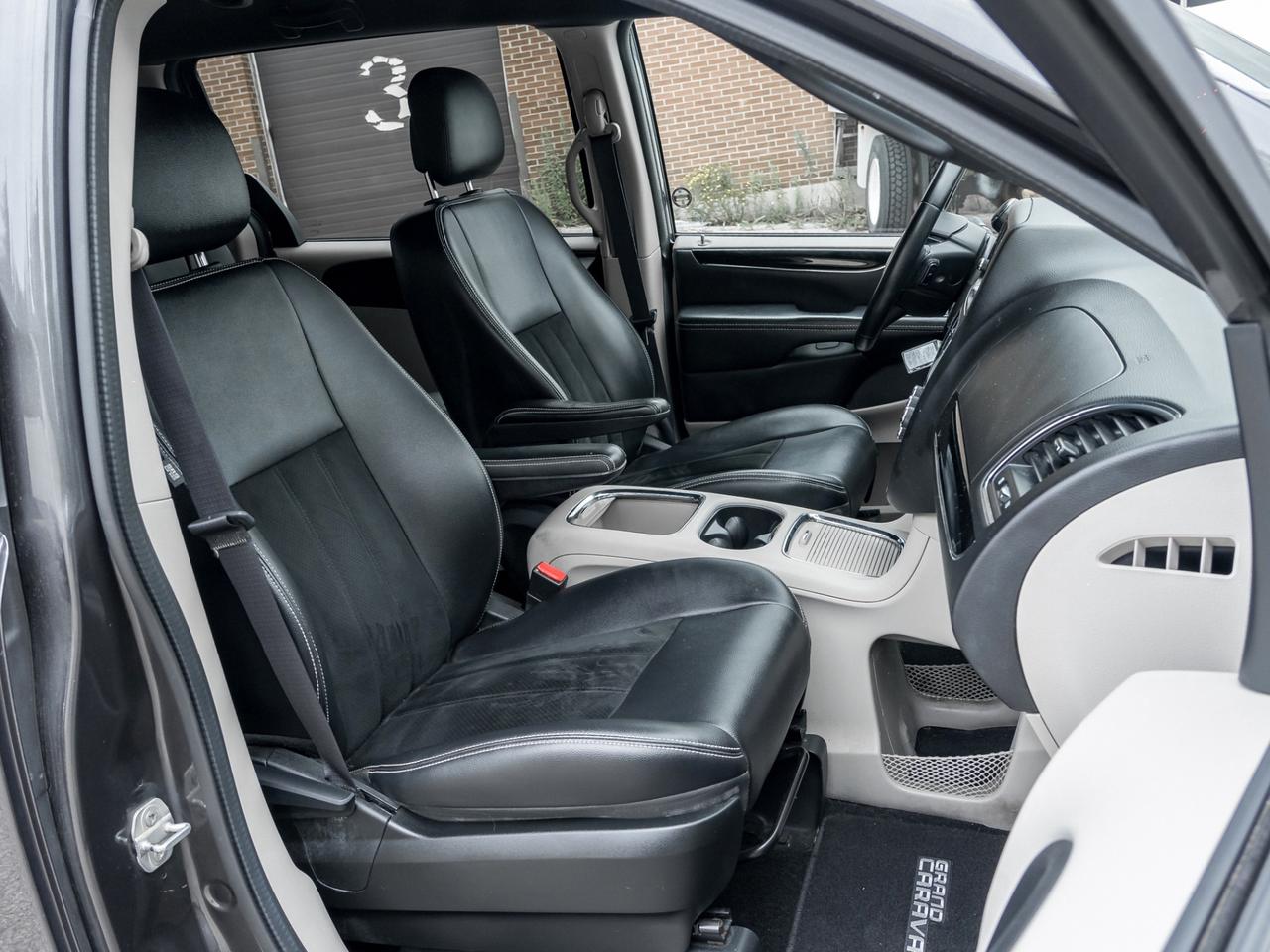 2016 Dodge Grand Caravan SXT Premium Plus Photo