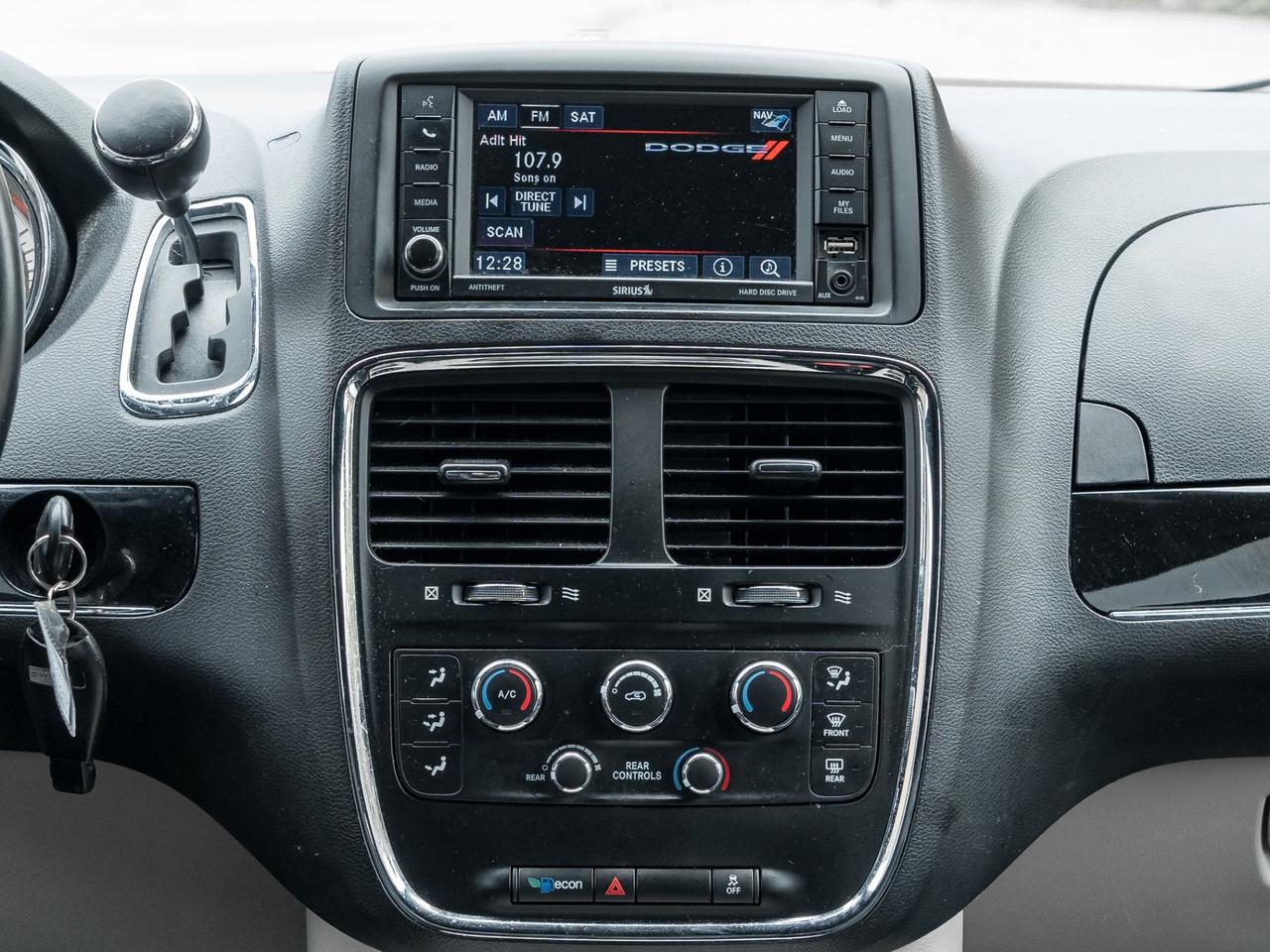 2016 Dodge Grand Caravan SXT Premium Plus Photo