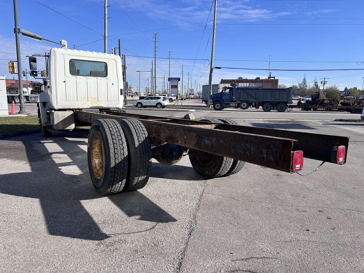 2017 Hino 338 338   CAB & CHASSIS   AUTO   24-26FT BOX WILL FIT Photo