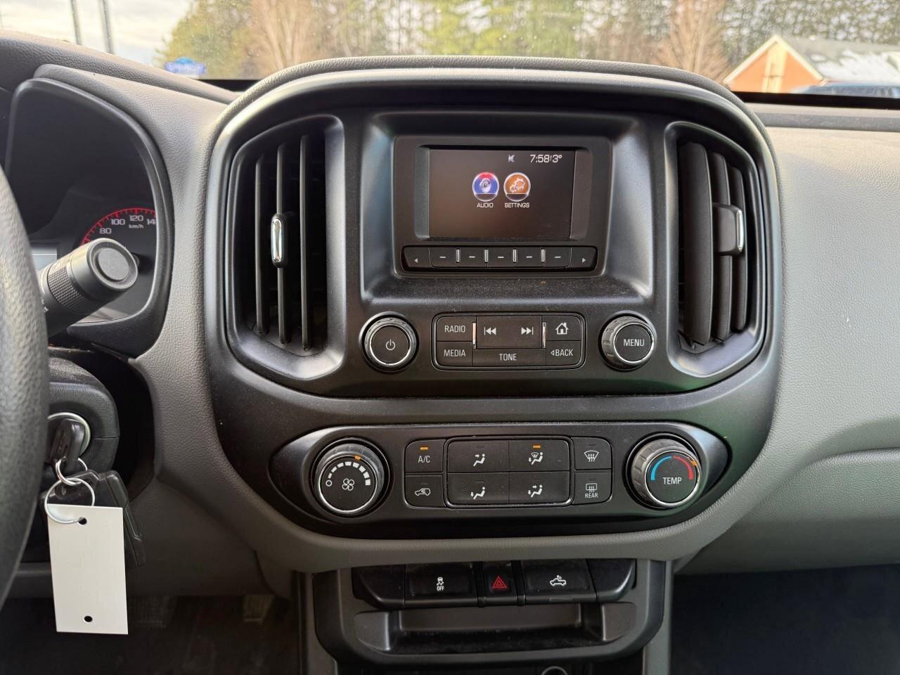 2016 GMC Canyon 4WD   TONNEAU COVER, RUNNING BOARDS, CERTIFIED. Photo