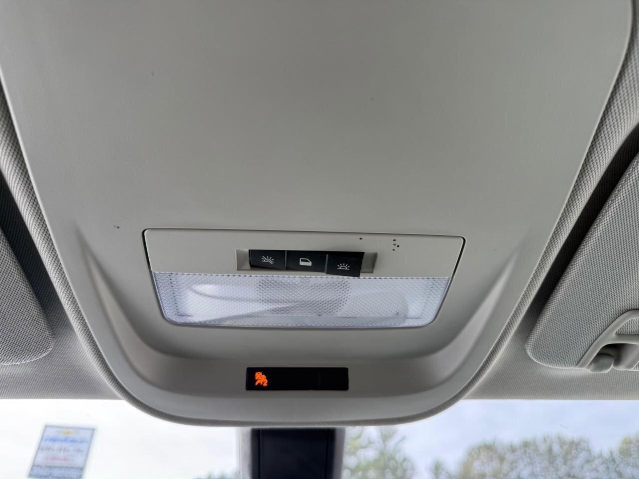 2016 GMC Canyon 4WD   TONNEAU COVER   RUNNING BOARDS Photo