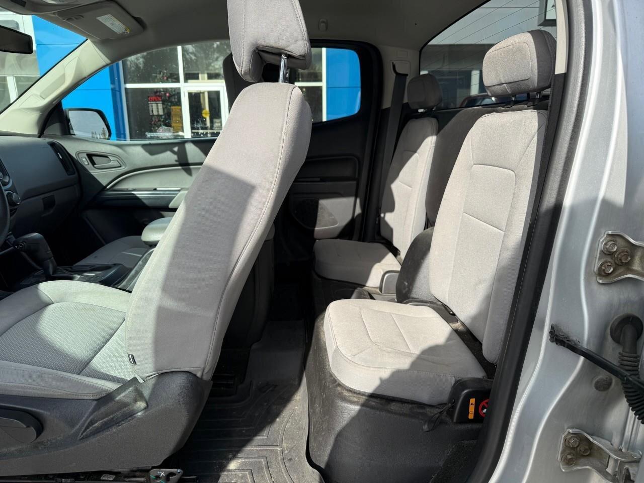 2016 GMC Canyon 4WD   TONNEAU COVER, RUNNING BOARDS, CERTIFIED. Photo