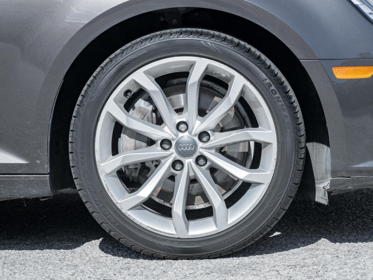 2017 Audi A4 4dr Sdn Auto Progressive Quattro !! Mint Condition Photo3