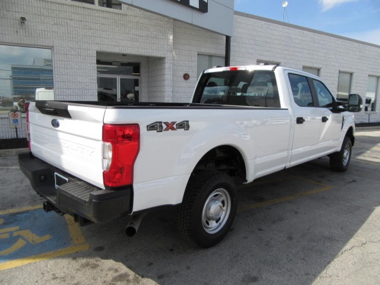 2022 Ford F-250 4X4 CREW CAB WITH 8 FT LONG BOX Photo
