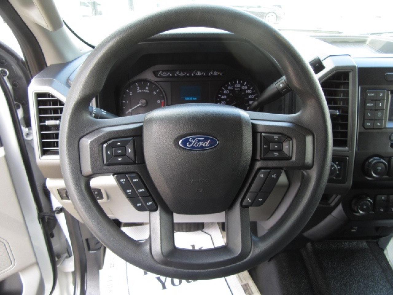 2022 Ford F-250 4X4 CREW CAB WITH 8 FT LONG BOX Photo