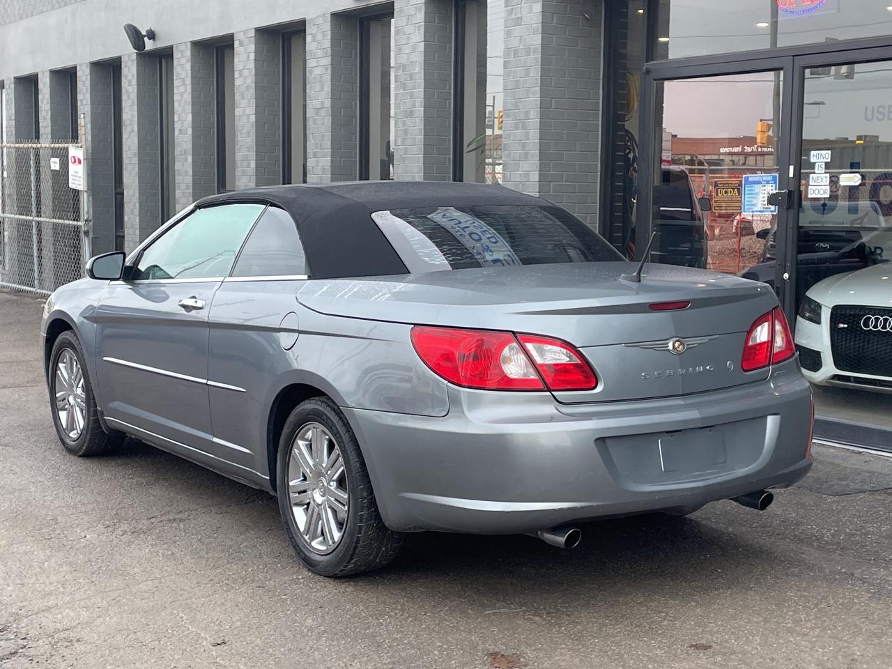 2008 Chrysler Sebring CONV   LIMITED   LEATHER   ACCIDENT FREE!! Photo